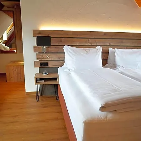 Hotel Am Zehntstadl & Sauna 3*